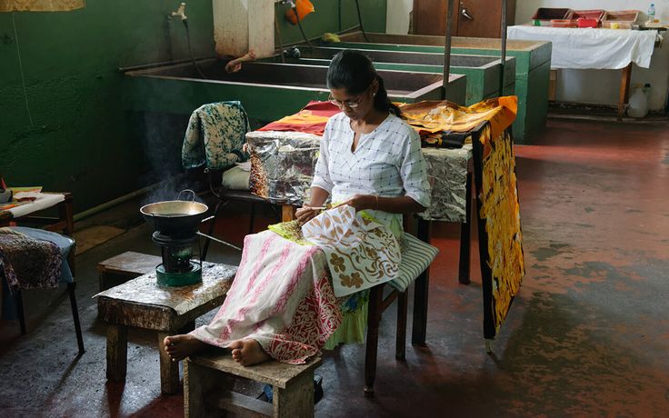 Image of Batik & Handloom Textiles Factory