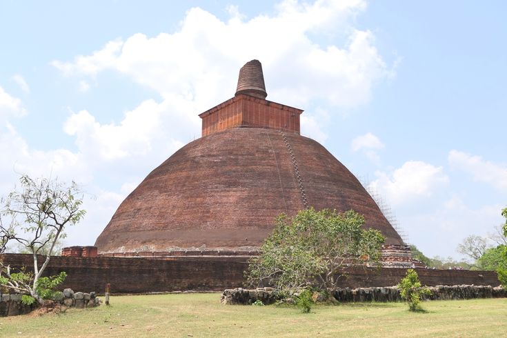 Image of Jetavanaramaya Stupa